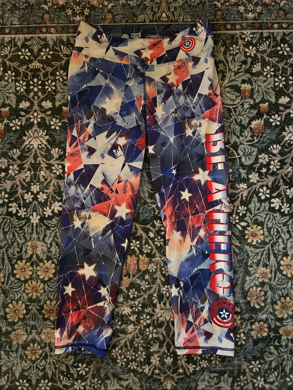 Her Universe Captain America Be A Hero Capri Athletic Pants